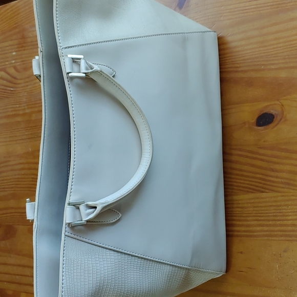 JustFab Large Purse - Picture 3 of 8